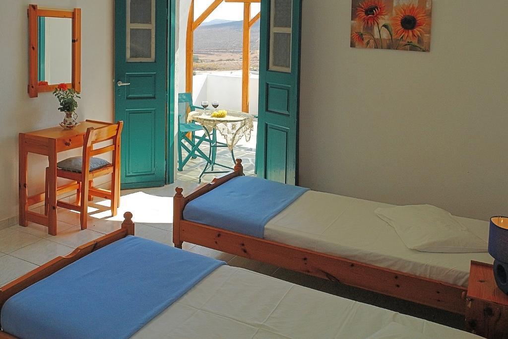Irene Rooms Folegandros Island Bilik gambar
